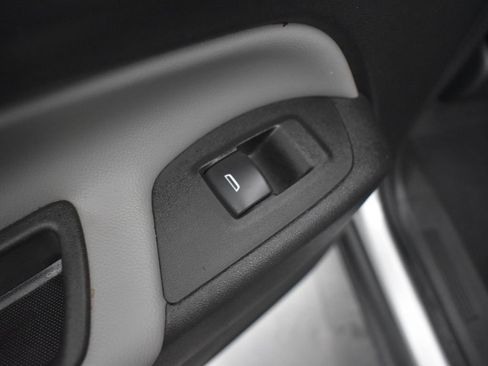 Used 2022 Chevrolet Equinox LS w/ LS Convenience Package AWD/4WD image 10