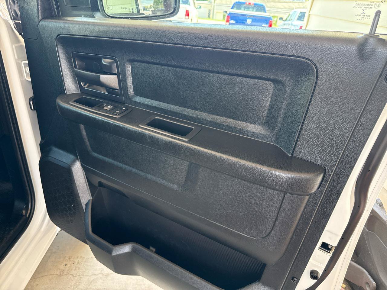 Used 2018 RAM 1500 Tradesman w/ Chrome Appearance Group AWD/4WD image 30