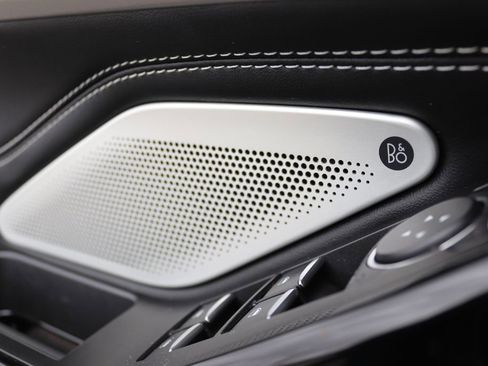 Used 2022 Ford Explorer ST w/ Equipment Group 401A AWD/4WD image 5