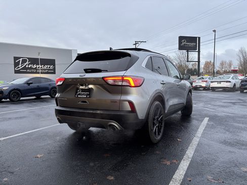 Used 2021 Ford Escape Titanium w/ Titanium Elite Package image 6