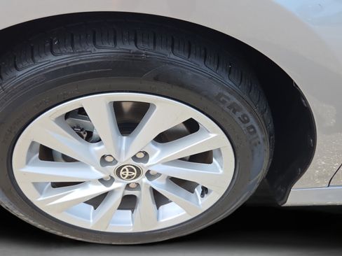 Used 2024 Toyota Camry LE FWD image 28