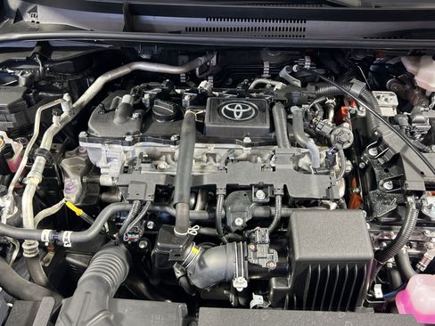 Used 2025 Toyota Corolla LE w/ LE Premium Package FWD image 28