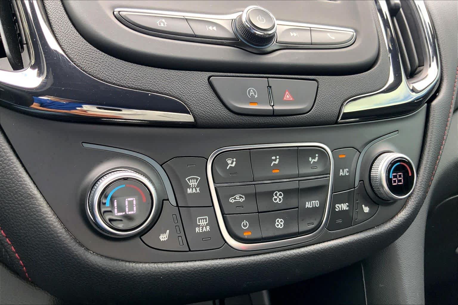 Certified 2024 Chevrolet Equinox RS FWD image 34