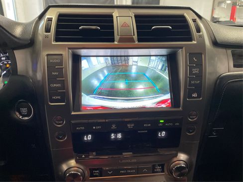 Used 2015 Lexus GX 460 image 29