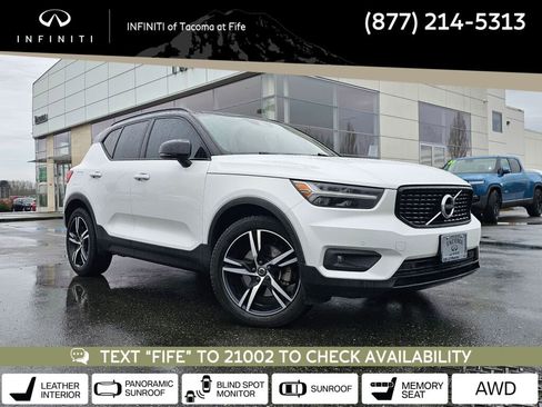 Used 2020 Volvo XC40 T5 R-Design image 1