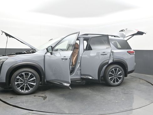 New 2026 Nissan Pathfinder Platinum FWD image 43