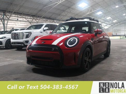 Used 2024 MINI Cooper S w/ Signature Upholstery Package FWD image 2
