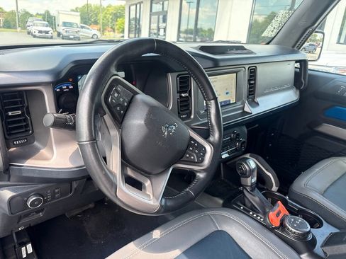 Used 2022 Ford Bronco Outer Banks AWD/4WD image 4