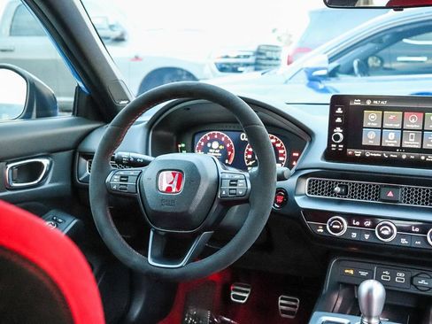 Used 2023 Honda Civic Type R image 17