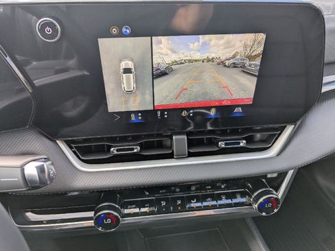 New 2026 Chevrolet Equinox LT w/ Convenience Package II AWD/4WD image 22