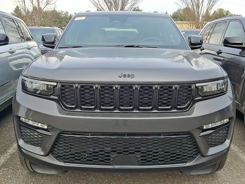 New 2025 Jeep Grand Cherokee Limited image 2