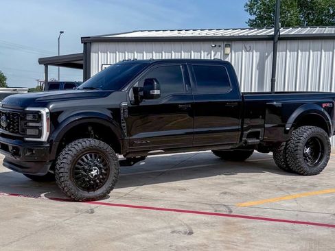 Used 2024 Ford F450 Limited w/ FX4 Off-Road Package AWD/4WD image 2