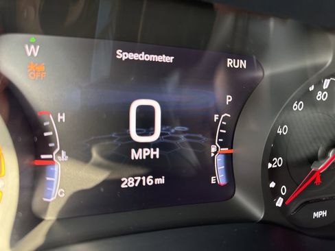 Used 2025 Jeep Compass Latitude w/ Altitude Special Edition image 25