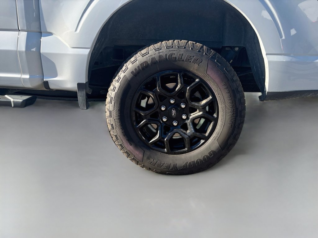 Used 2022 Ford F150 XLT w/ Equipment Group 302A High AWD/4WD image 10