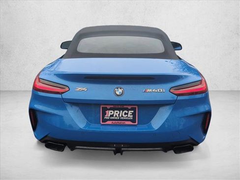 Used 2022 BMW Z4 M40i w/ Premium Package image 6