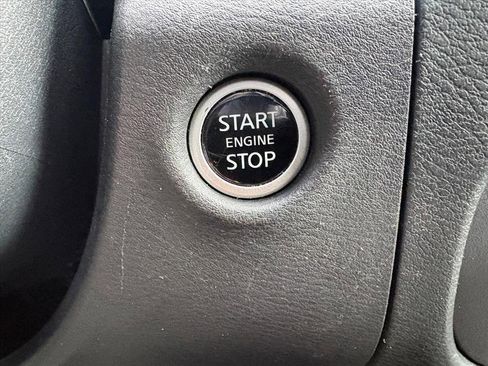 Certified 2024 Nissan Frontier SV w/ Technology Package image 15