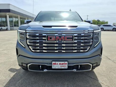 Used 2025 GMC Sierra 1500 Denali image 2