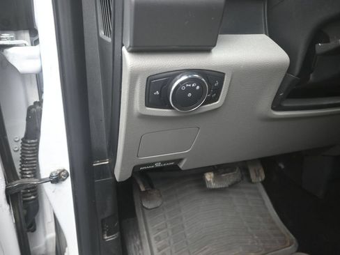 Used 2019 Ford F250 XLT AWD/4WD image 13