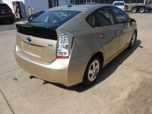 Used 2010 Toyota Prius FWD image 5