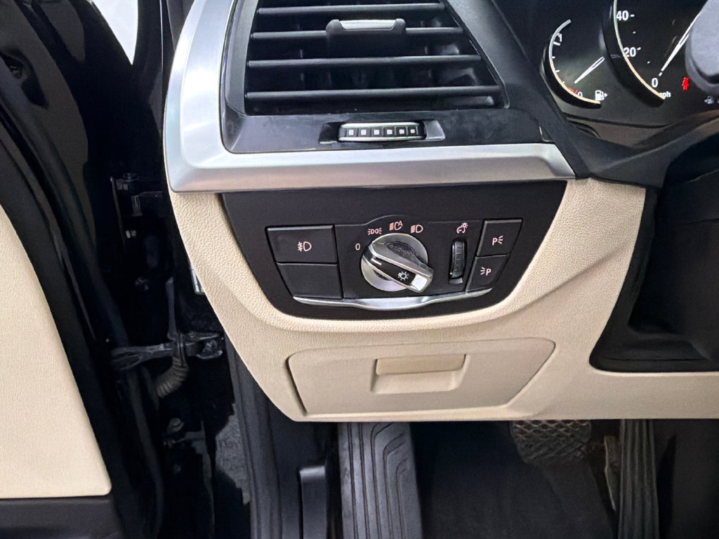 Used 2020 BMW X3 xDrive30i w/ Convenience Package AWD/4WD image 34