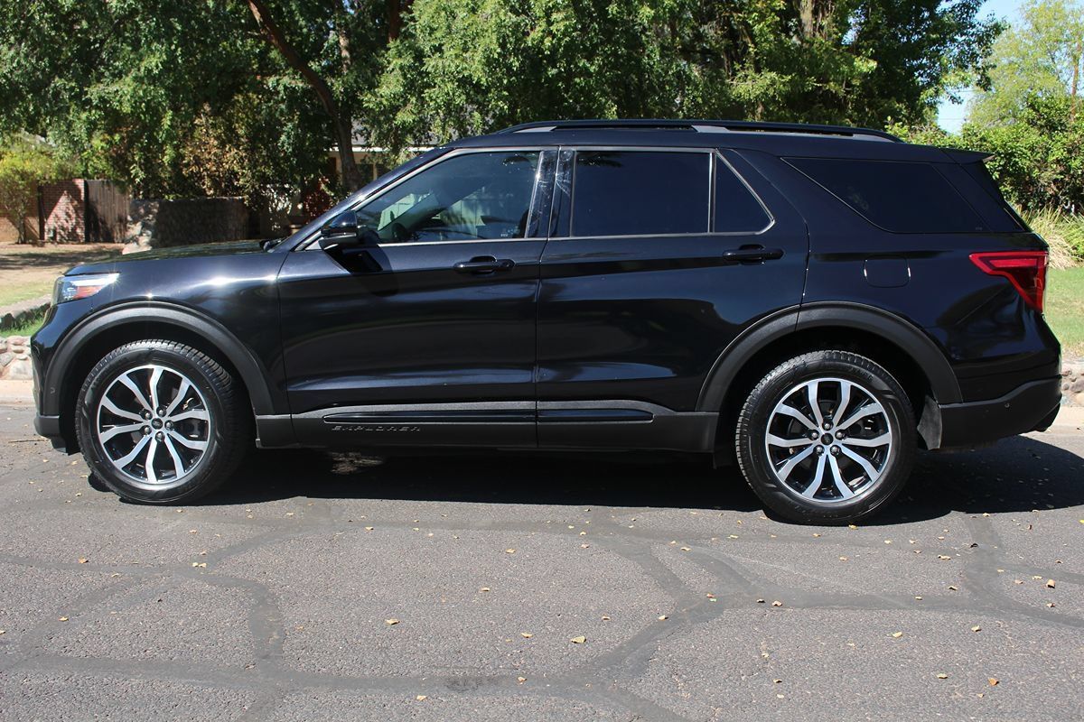 Used 2020 Ford Explorer ST w/ Premium Technology Package AWD/4WD image 2
