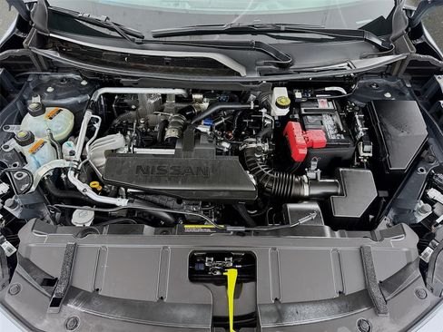 Certified 2026 Nissan Rogue SV FWD image 28