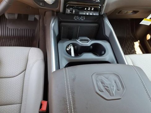 New 2026 RAM 1500 Laramie AWD/4WD image 15