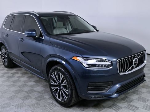 Certified 2022 Volvo XC90 T5 Momentum w/ Advanced Package image 27