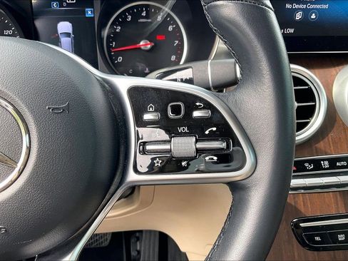 Used 2022 Mercedes-Benz GLC 300 image 18