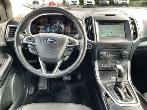 Used 2018 Ford Edge SEL w/ Equipment Group 201A AWD/4WD image 12