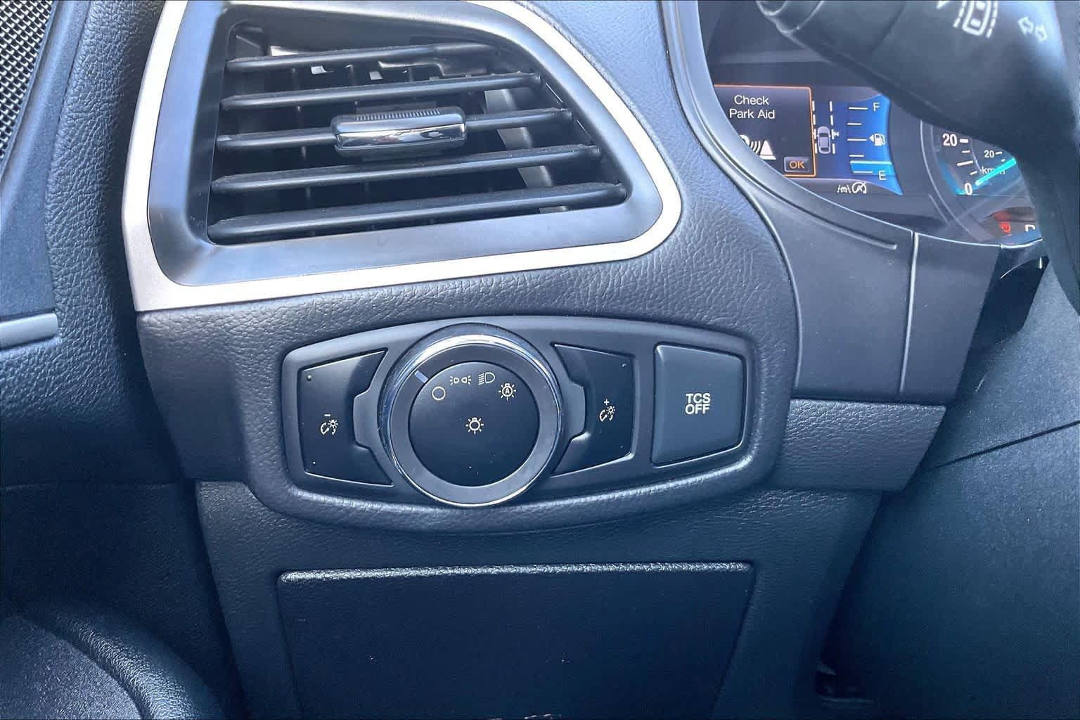 Used 2023 Ford Edge SEL AWD/4WD image 33