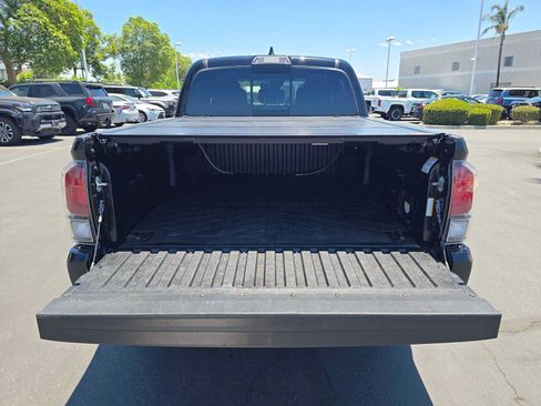 Used 2021 Toyota Tacoma TRD Pro AWD/4WD image 17