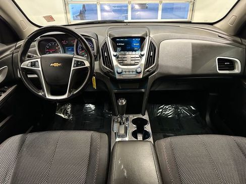 Used 2017 Chevrolet Equinox LT w/ Convenience Package FWD image 8