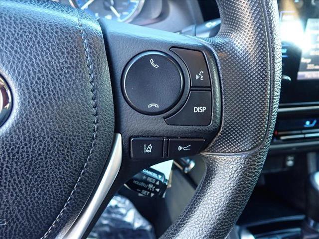 Used 2017 Toyota Corolla LE w/ Carpet Mat Package (TMS) FWD image 13