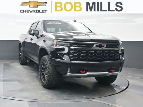 Used 2023 Chevrolet Silverado 1500 ZR2 w/ Technology Package image 1