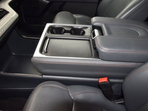 Certified 2025 Ford Expedition Active AWD/4WD image 31