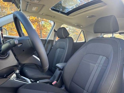 New 2026 Hyundai Venue SEL image 7