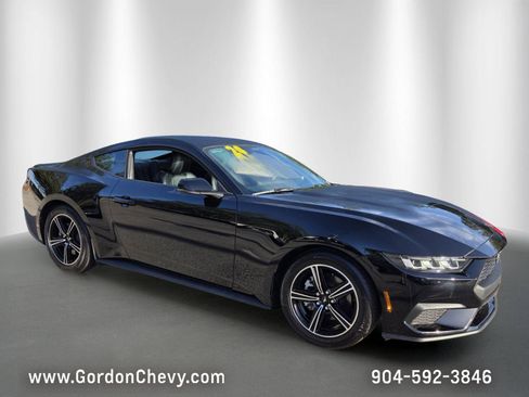 Used 2024 Ford Mustang Premium RWD image 8