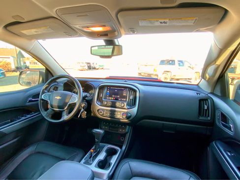 Used 2020 Chevrolet Colorado ZR2 image 32