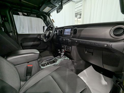 Used 2023 Jeep Wrangler Unlimited image 10