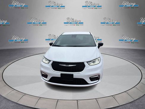 New 2026 Chrysler Pacifica Select image 8