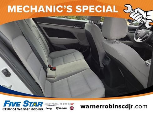 Used 2017 Hyundai Elantra SE FWD image 15