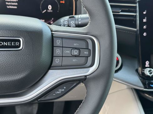 New 2026 Jeep Grand Wagoneer Limited AWD/4WD image 21