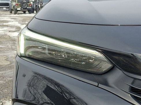 Used 2023 Honda Civic Touring image 28