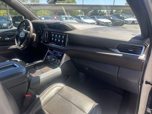 Used 2021 GMC Yukon Denali w/ Advanced Technology Package RWD image 20