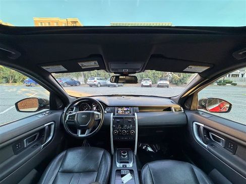 Used 2018 Land Rover Discovery Sport HSE AWD/4WD image 33