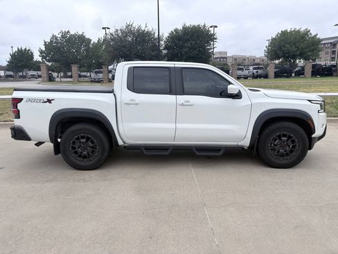Used 2022 Nissan Frontier Pro-X w/ Pro-X Premium Package RWD image 3