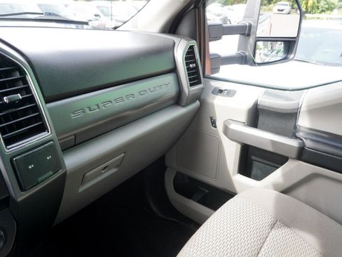 Used 2019 Ford F250 XLT w/ XLT Value Package image 24