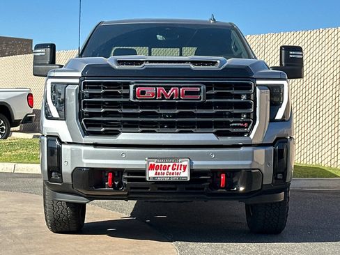 Certified 2025 GMC Sierra 2500 AT4 w/ AT4 Premium Plus Package AWD/4WD image 9