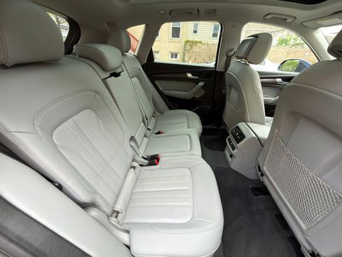 Used 2022 Audi Q5 2.0T Premium AWD/4WD image 28